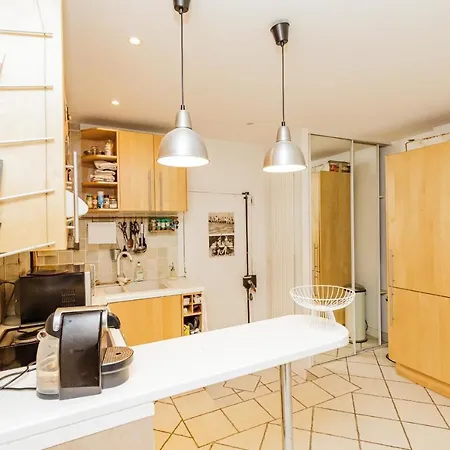 Modern Facing South In